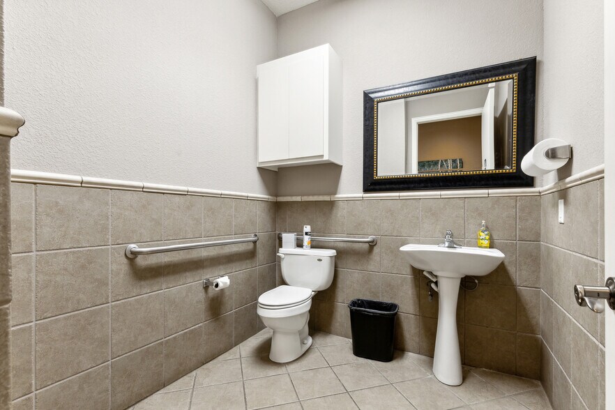 More Photos Of 700 N Carroll Ave, Southlake Office For Lease