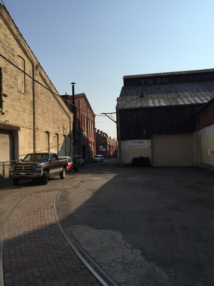 More Photos Of 6801 New State Rd, Philadelphia Warehouse For Sale