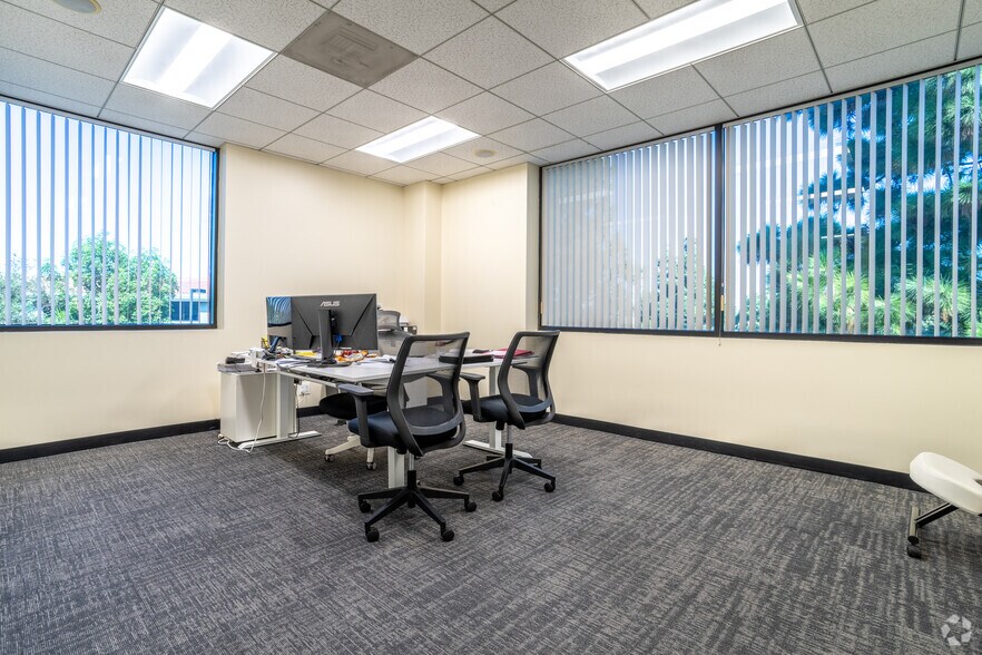 More Photos Of 2729 Bristol St, Costa Mesa Medical For Sale