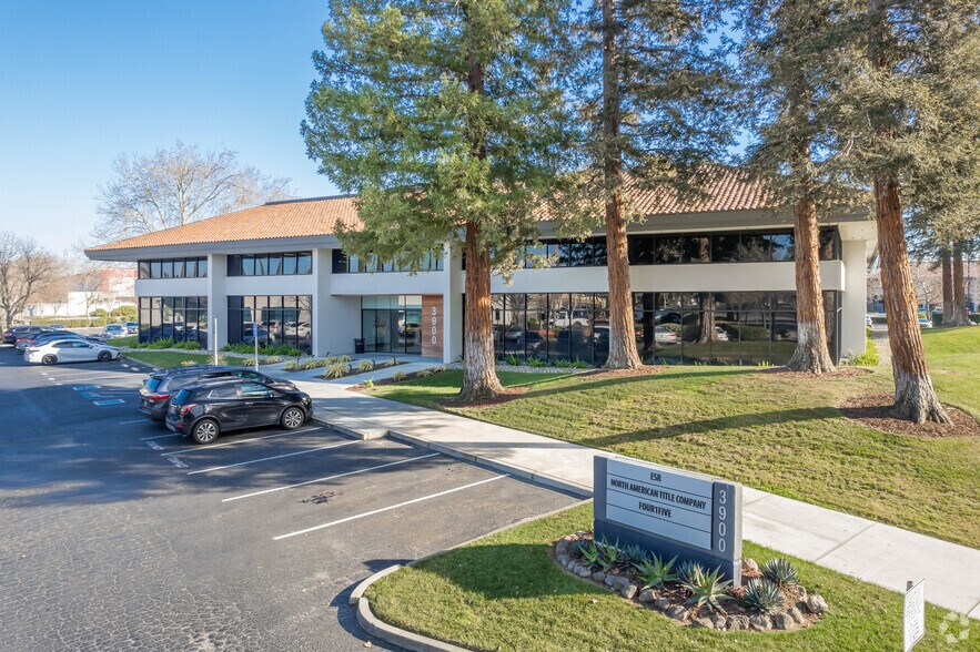More Photos Of 3900 Lennane Dr, Sacramento Office For Sale