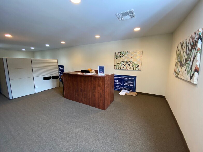 More Photos Of 117 N Gold Dr, Robbinsville Loft Creative Space For Lease