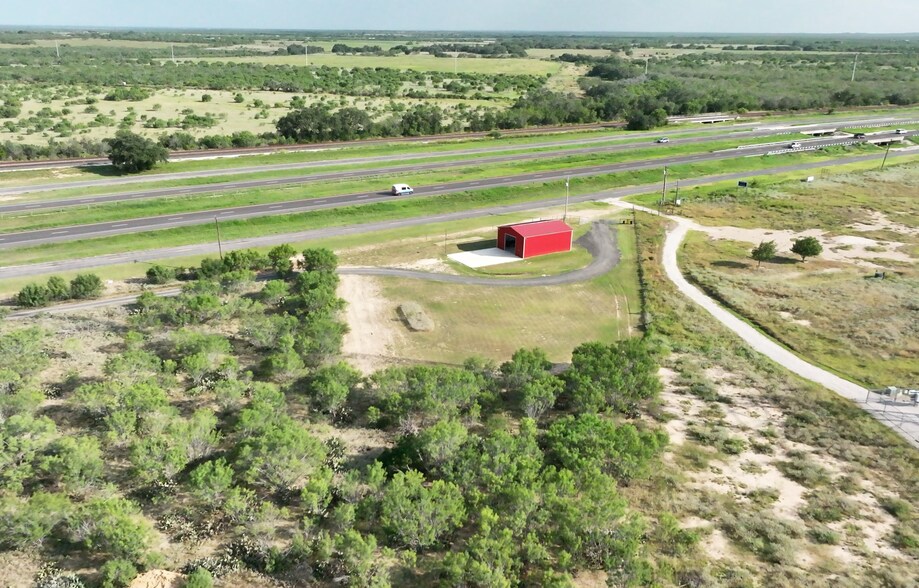 More Photos Of 14951 Interstate 35 Expy, Moore Flex For Sale