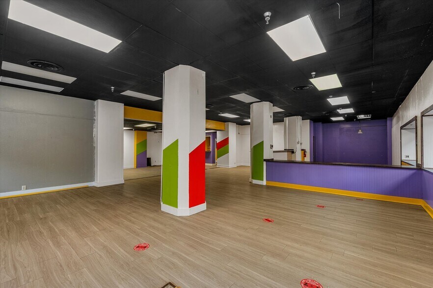 More Photos Of 509 Marshall St, Shreveport Office For Sale