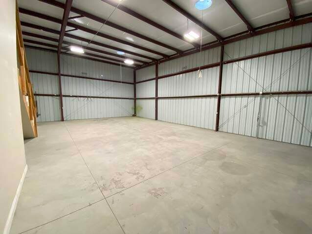 More Photos Of 709 Workman St, Bakersfield Warehouse For Lease