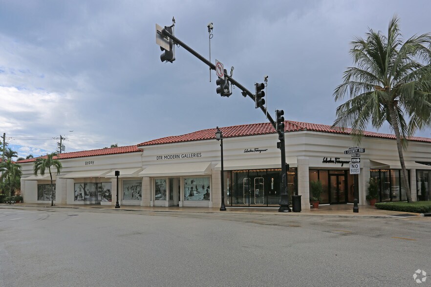 Primary Photo Of 200-210 Worth Ave, Palm Beach Freestanding For Lease