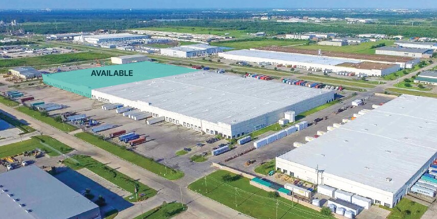 More Photos Of 4331 Underwood Rd, Pasadena Distribution For Lease