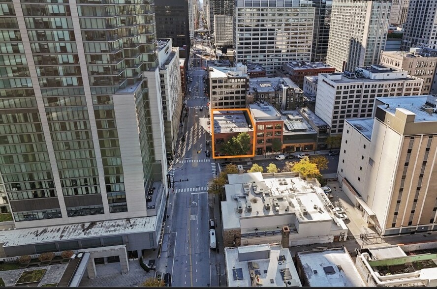 Primary Photo Of 440 N State St, Chicago Apartments For Lease