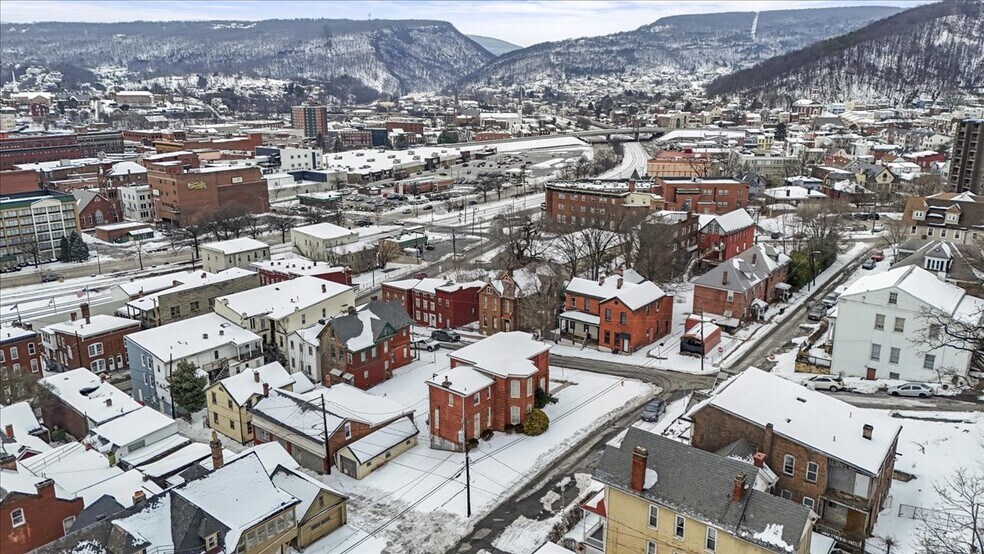 More Photos Of 229 E Union St, Cumberland Apartments For Sale