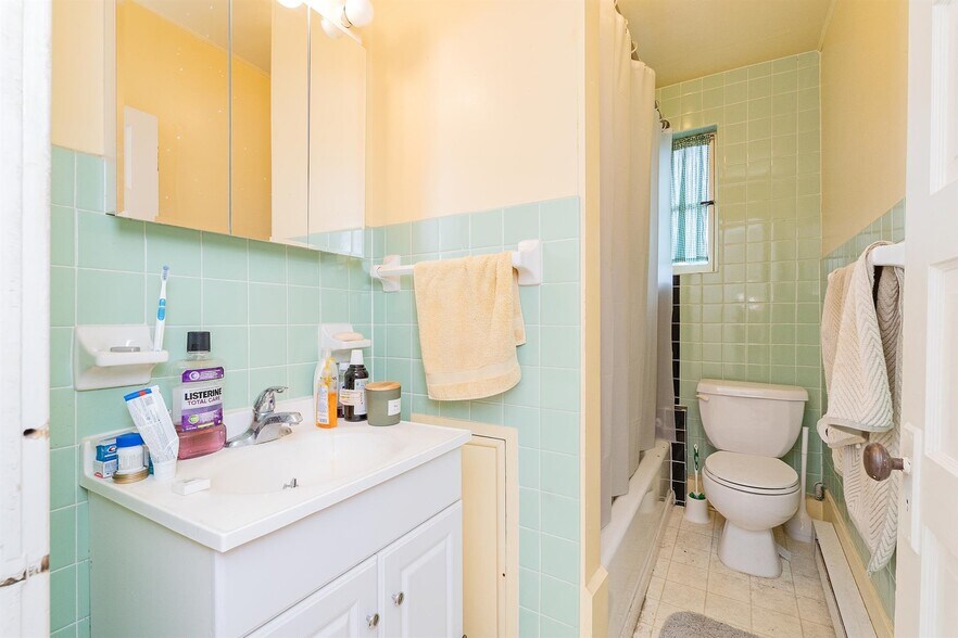 More Photos Of 100 W German St, Shepherdstown Storefront Retail Residential For Sale