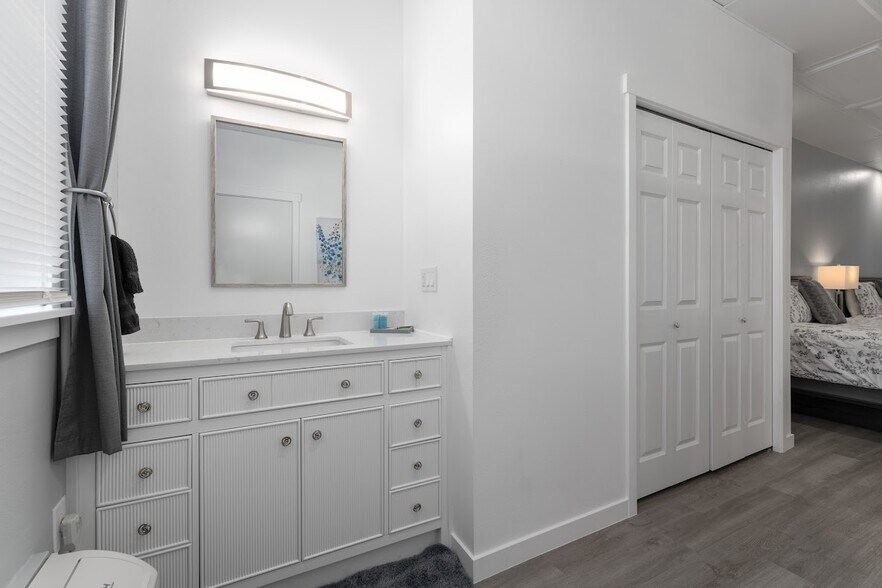 More Photos Of 200 Wapato Ct, Manson Hotel For Sale