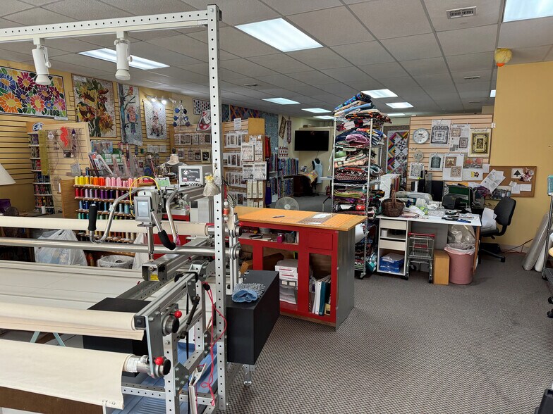 More Photos Of 708-714 N Main St, Newton Office Residential For Sale