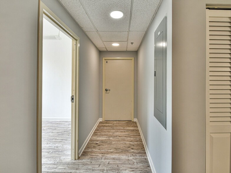 More Photos Of 2300 N Pershing Dr, Arlington Medical For Lease