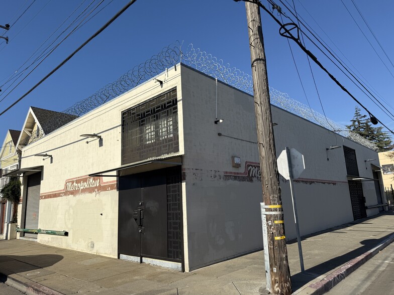 More Photos Of 550 E 10th St, Oakland Warehouse For Lease