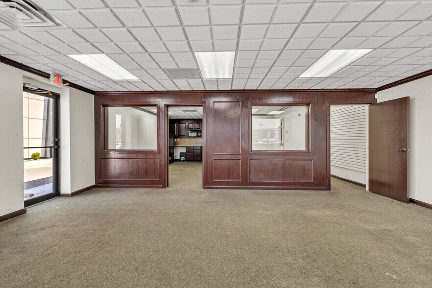 More Photos Of 7106 NW 39th Expy, Bethany Office For Lease