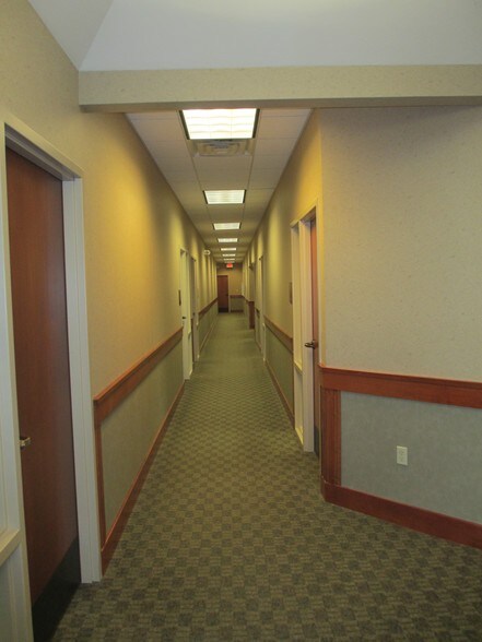 More Photos Of 4640 Nicols Rd, Eagan Medical For Sale