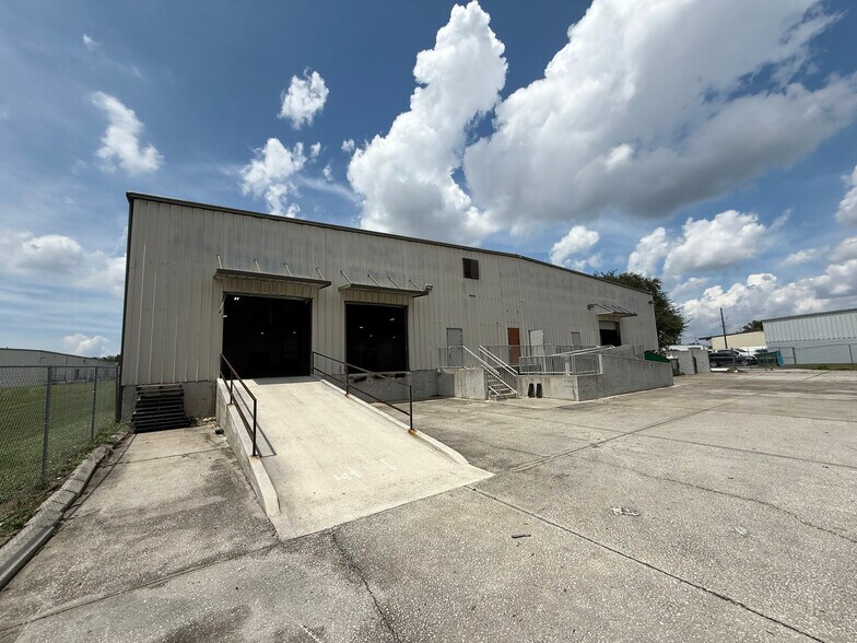 More Photos Of 1356 Bennett Dr, Longwood Distribution For Lease