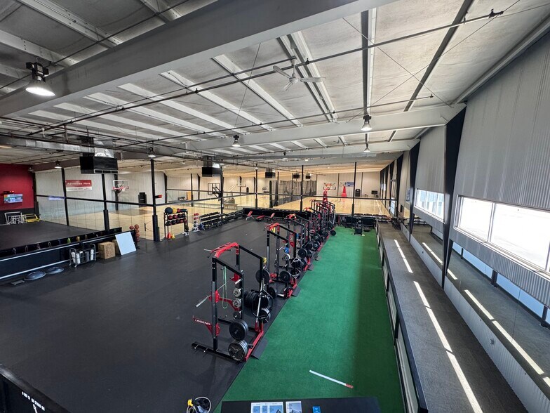 More Photos Of 10700 Sapp Brothers Dr, Omaha Warehouse For Sale