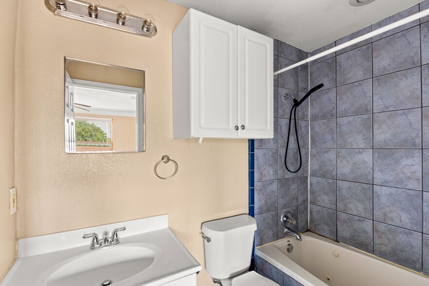 More Photos Of , Dallas Multifamily For Sale