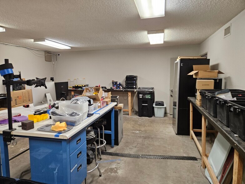 More Photos Of 1116-1124 E Valencia Dr, Fullerton Research And Development For Lease