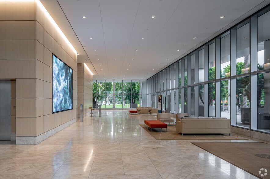 More Photos Of 200 Spectrum Center Dr, Irvine Office For Lease