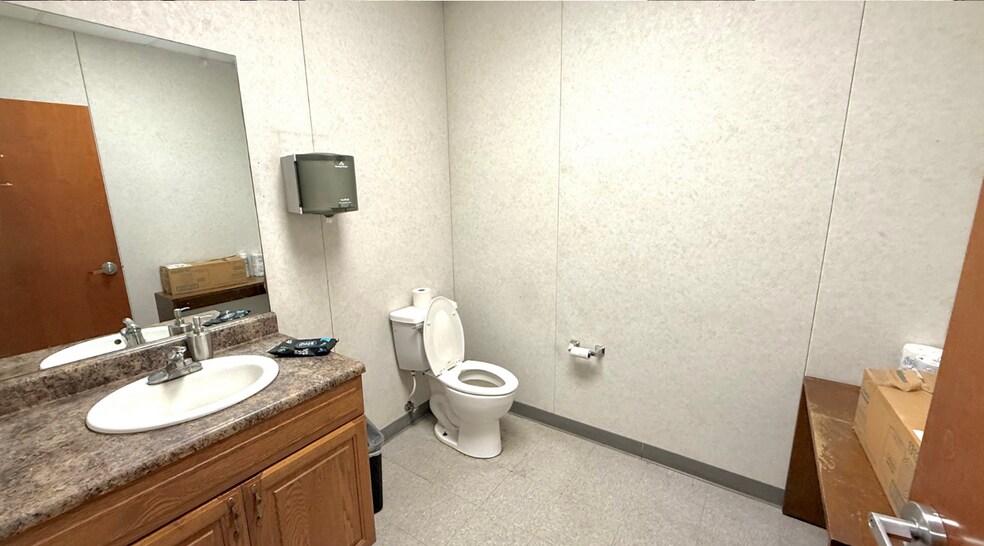 More Photos Of 6300 E Interstate 20, Midland Industrial For Sale