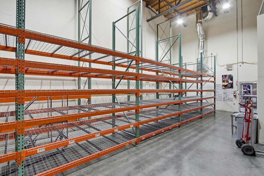 More Photos Of 1568 Lancaster Point Way, San Diego Flex For Sale