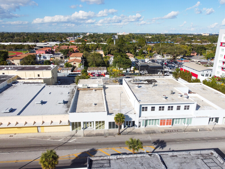 Primary Photo Of 1635 NW 36th St, Miami Light Distribution For Lease