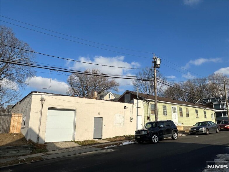 More Photos Of 30 Paulison Ave, Ridgefield Park Warehouse For Lease