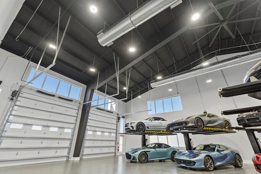 More Photos Of 3584 Plover, Naples Warehouse For Sale