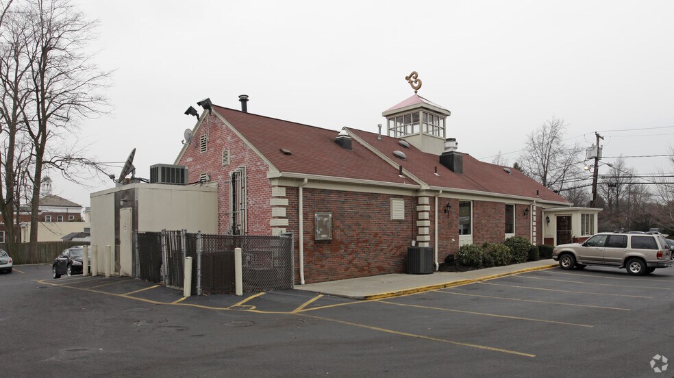 More Photos Of 50 E Main St, East Islip General Retail For Sale