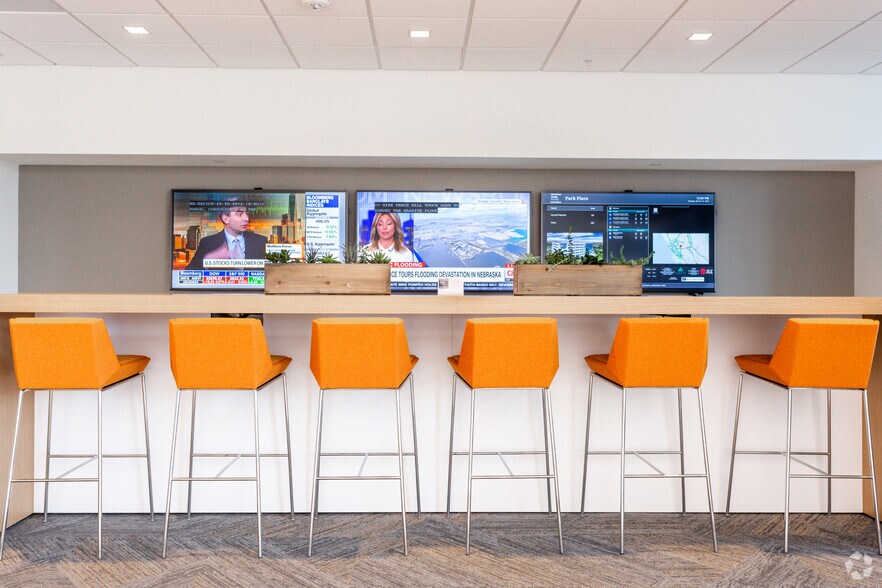 More Photos Of 1 Park Pl, Dublin Office For Lease