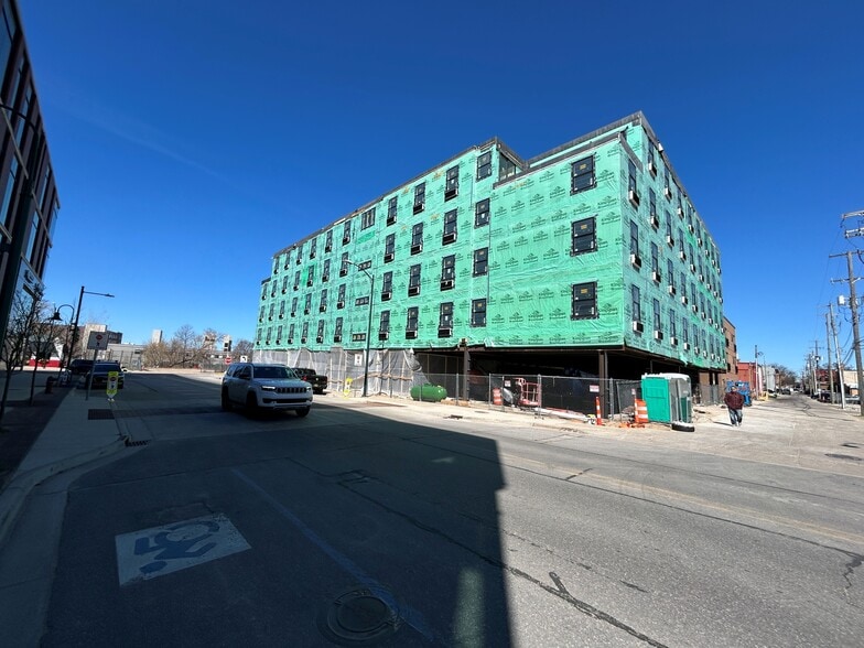 More Photos Of 137 Pine St, Traverse City Apartments For Sale