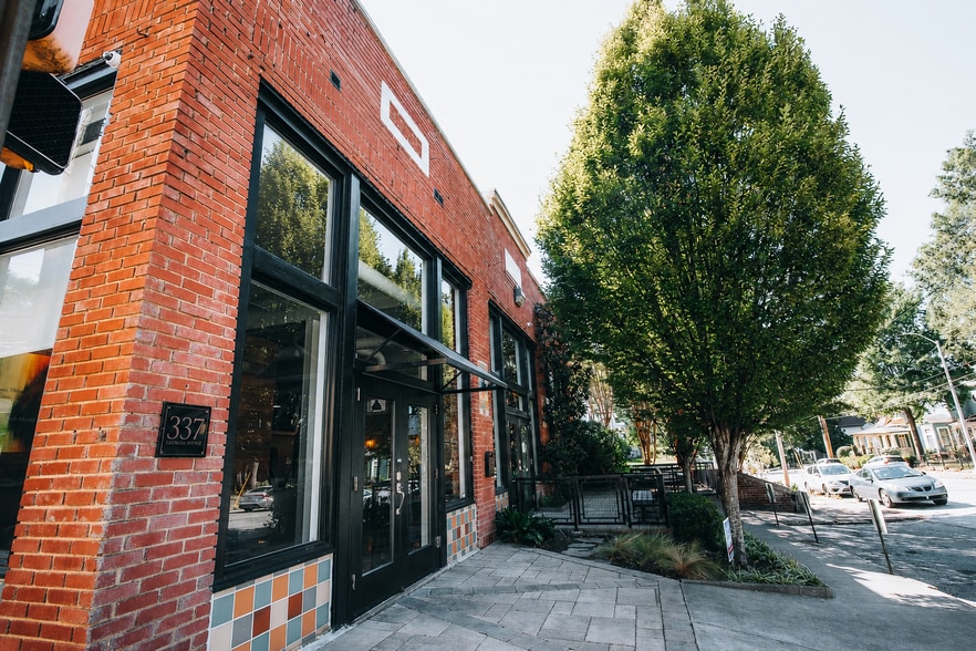 More Photos Of 337 Georgia Ave SE, Atlanta Storefront For Lease