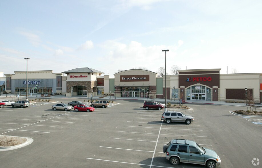 More Photos Of 5201 N Belt Hwy, Saint Joseph Unknown For Lease