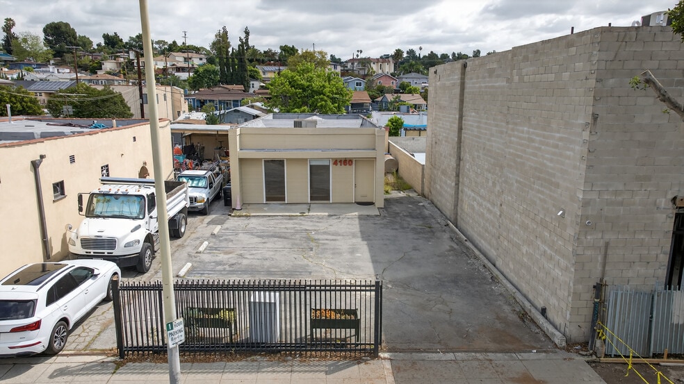 More Photos Of 4160 Verdugo Rd, Los Angeles Office For Sale