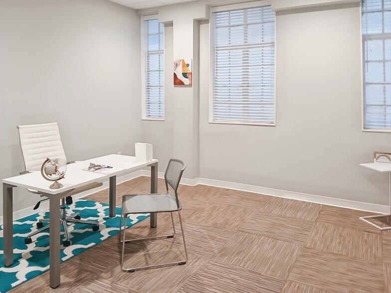 More Photos Of 317 E Capitol St, Jackson Coworking Space