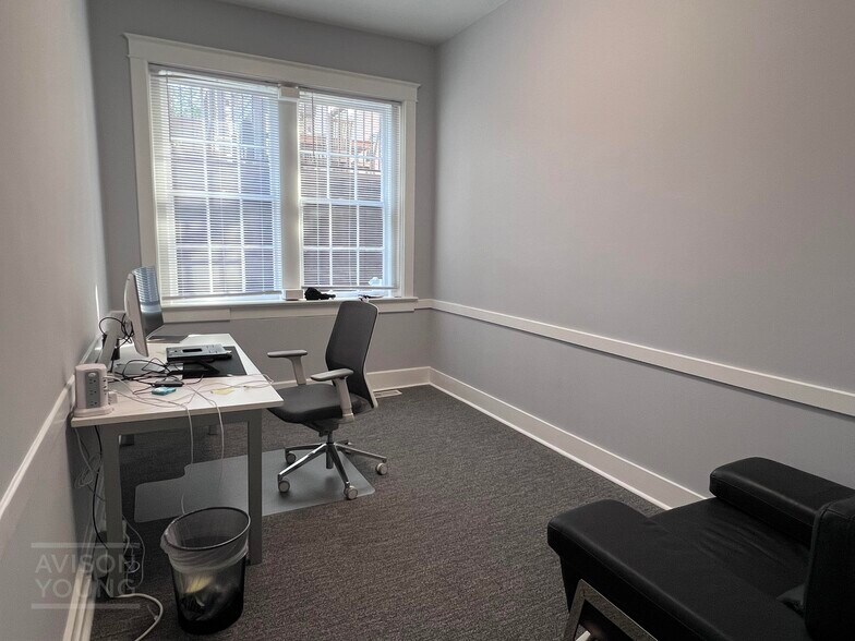 More Photos Of 277 Meeting, Charleston Office For Lease