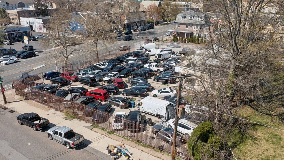 More Photos Of 6301-6311 N Broad St, Philadelphia Freestanding For Sale