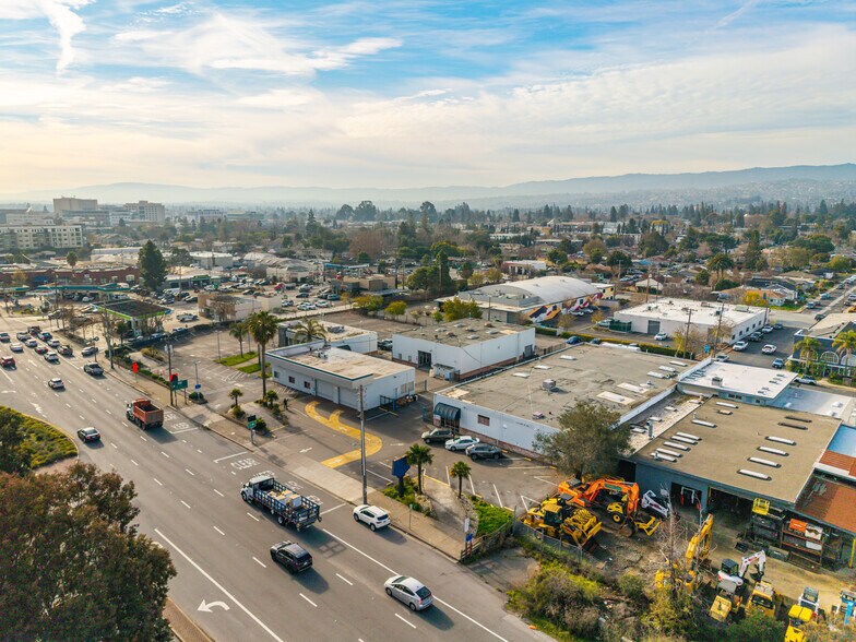 More Photos Of 450 Veterans Blvd, Redwood City Unknown For Lease