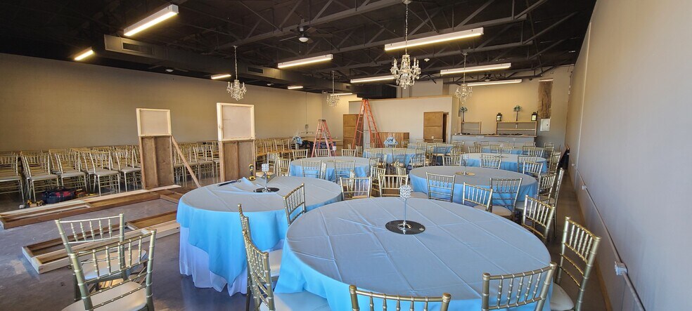 More Photos Of 5520 Military Pky, Dallas Industrial For Sale