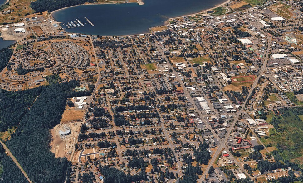 More Photos Of 33020 WA-20, Oak Harbor Apartments For Sale