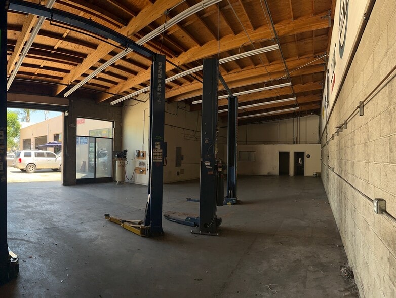 More Photos Of 11318-11328 Garvey Ave, El Monte Auto Repair For Lease