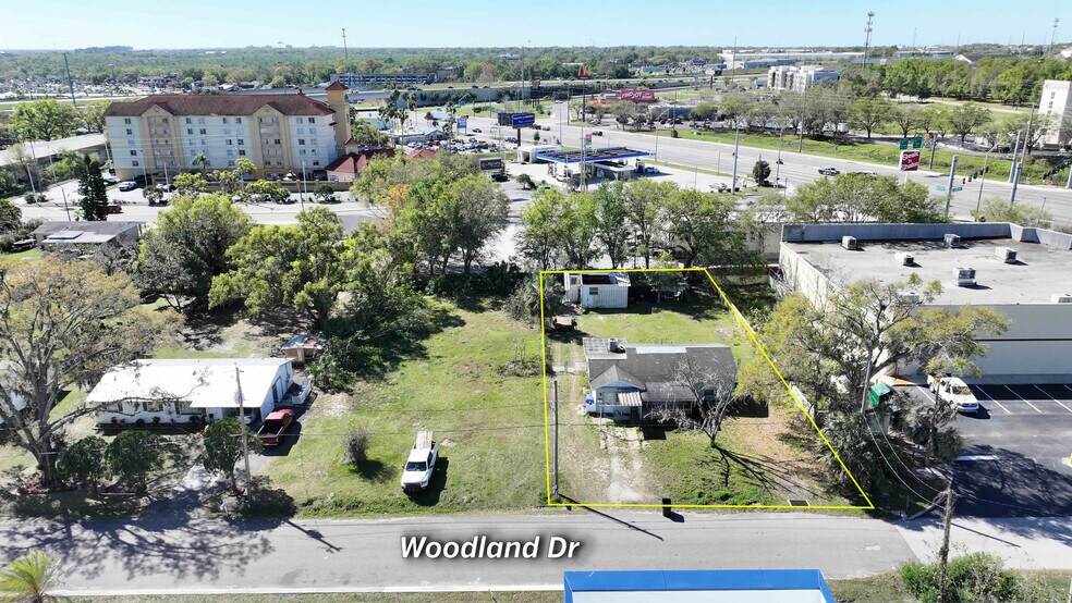 More Photos Of 1034 Woodland dr, Lakeland Office For Sale
