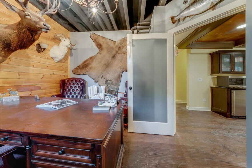 More Photos Of 55 Sullys Trl, Pittsford Office For Lease