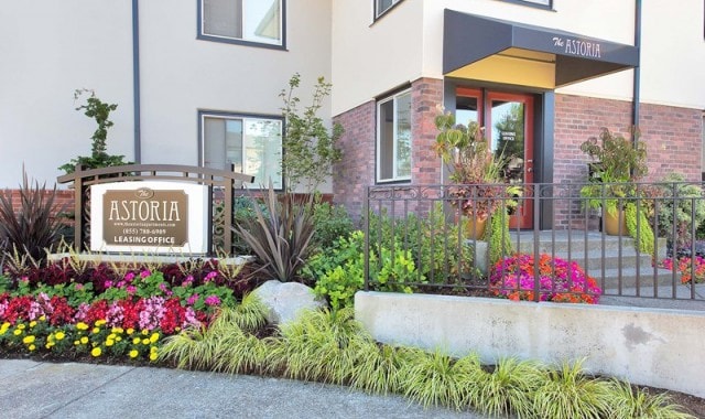 More Photos Of 1913 NE 73rd Ave, Portland Apartments For Sale