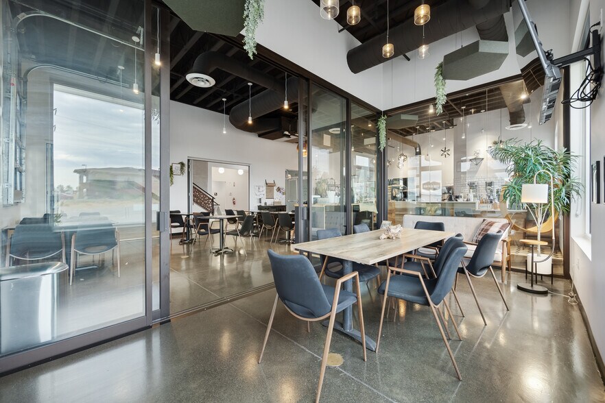 More Photos Of 9425 Sandifur Pky, Pasco Office For Sale