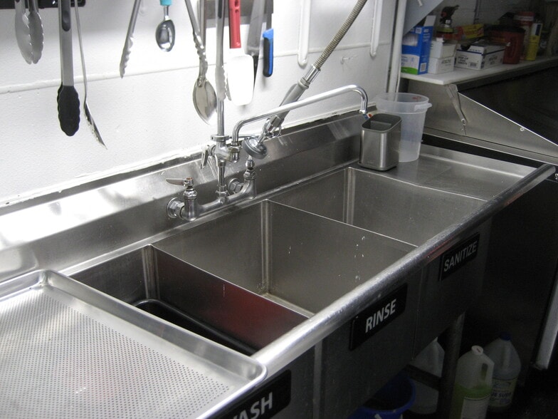 More Photos Of 22234-22238 W Warren Ave, Redford Bar For Sale