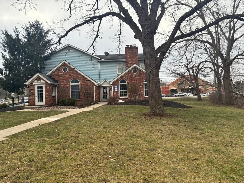 Primary Photo Of 8860 Main St, Buffalo Office For Lease