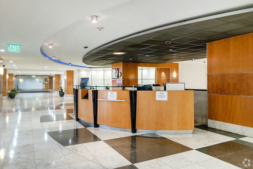 More Photos Of 5757 W Century Blvd, Los Angeles Unknown For Lease