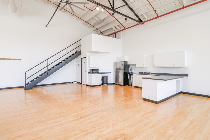 More Photos Of 710-740 13th St, San Diego Unknown For Lease